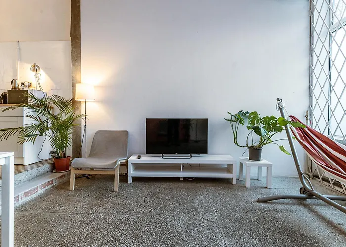 Real Loft In Warsaw Center - 1Gbit Wifi, Netflix, And Coffee
