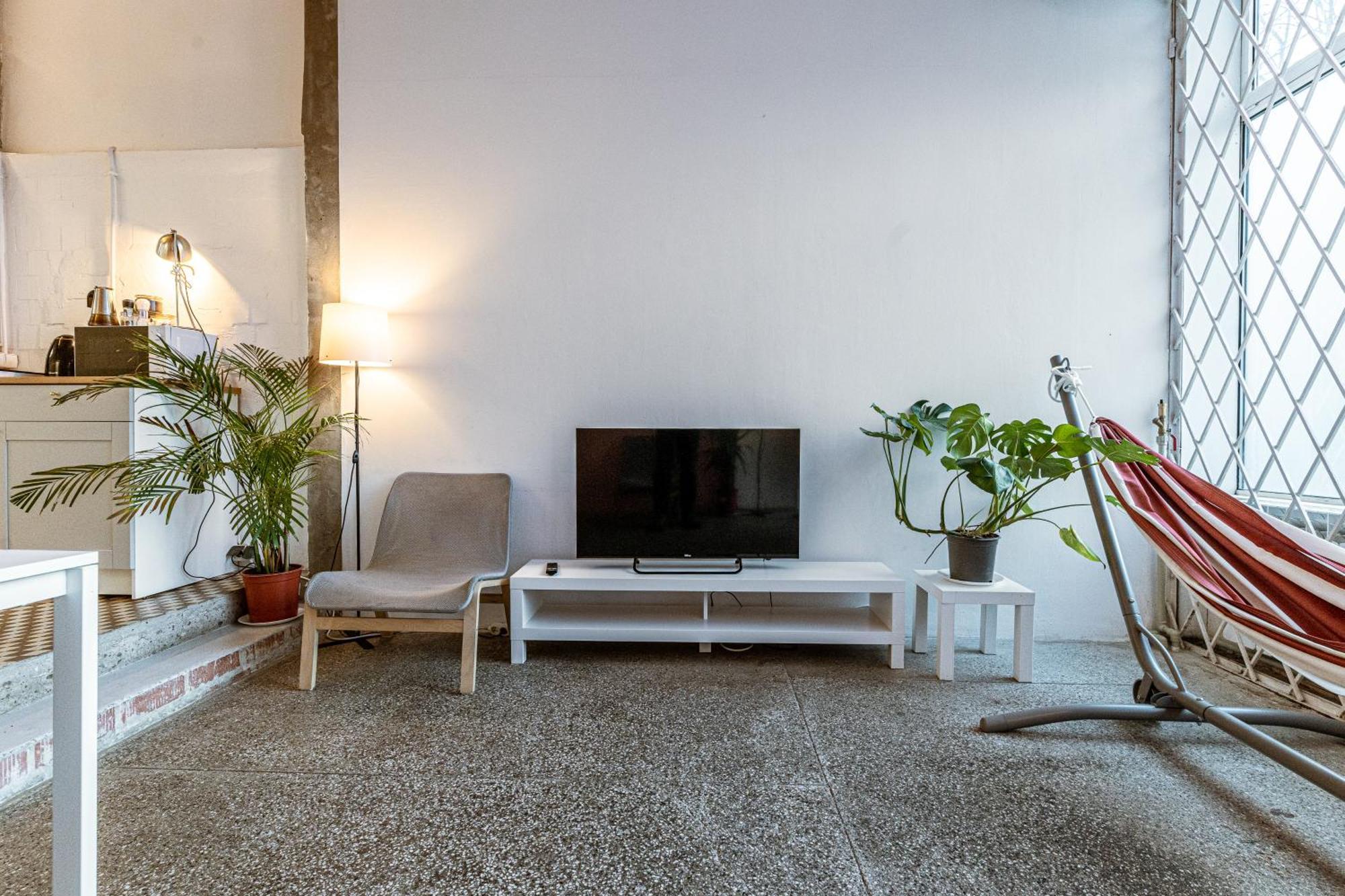 Apartment Real Loft In Center - 1gbit Wifi, Netflix, And Coffee *